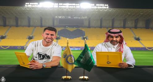 تقرير: غموض موقف لابورت من المشاركة مع النصر في الدوري السعودي